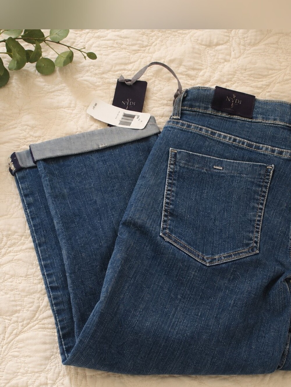 NYDJ Women's Petite 4P Capri Crop Jeans NWT Medium Wash Rhinestone Cuff